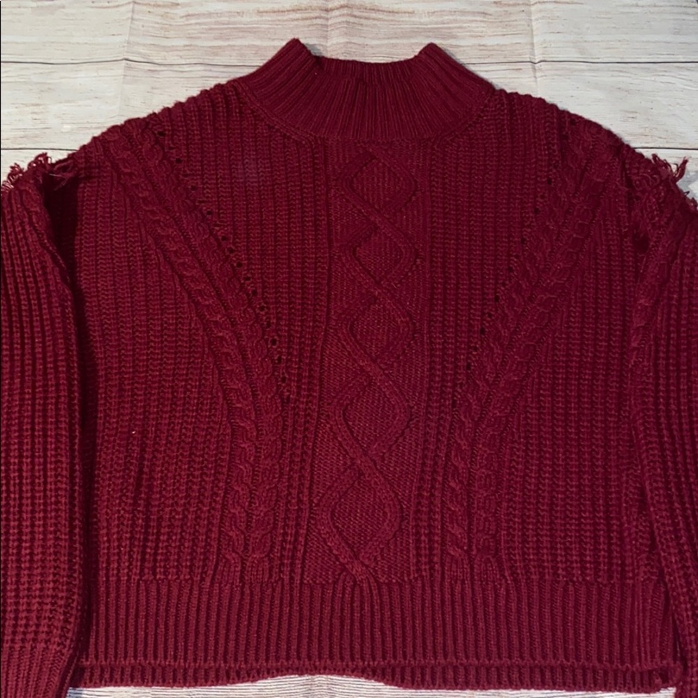 Chunky Frayed maroon sweater